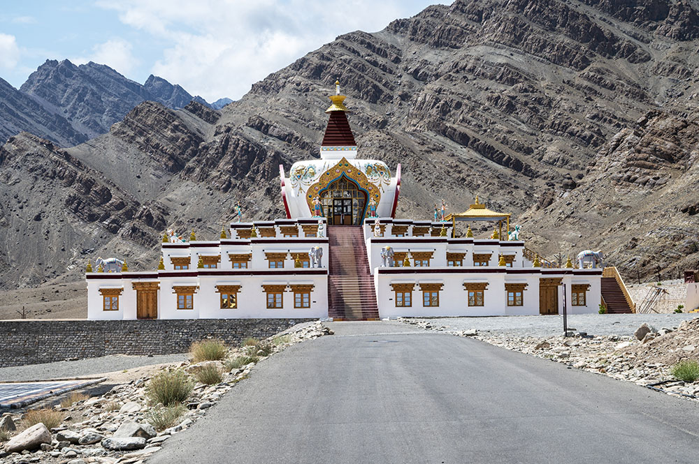 leh monastery stay