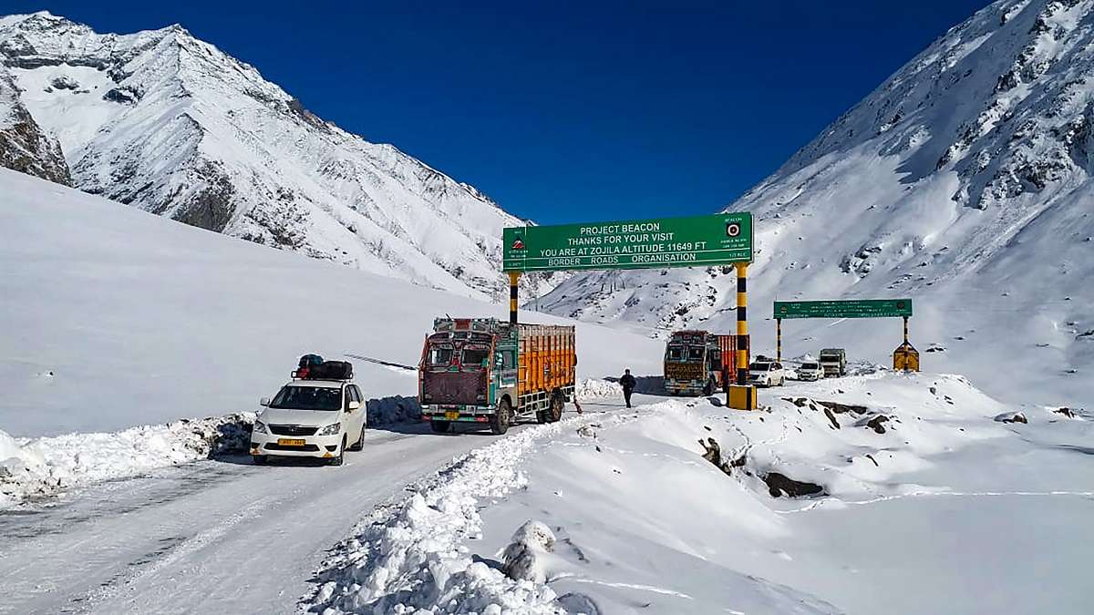 leh to kashmir